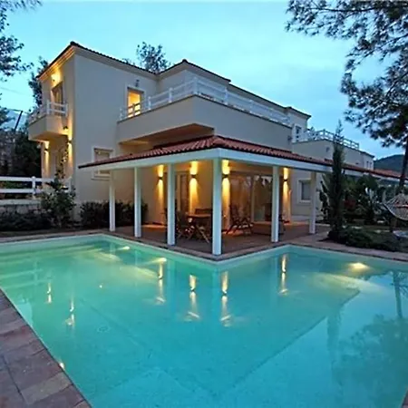 Sleeps 6 Pool Air Con Wifi Βίλα Göcek
