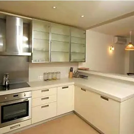 Sleeps 6 Pool Air Con Wifi Villa